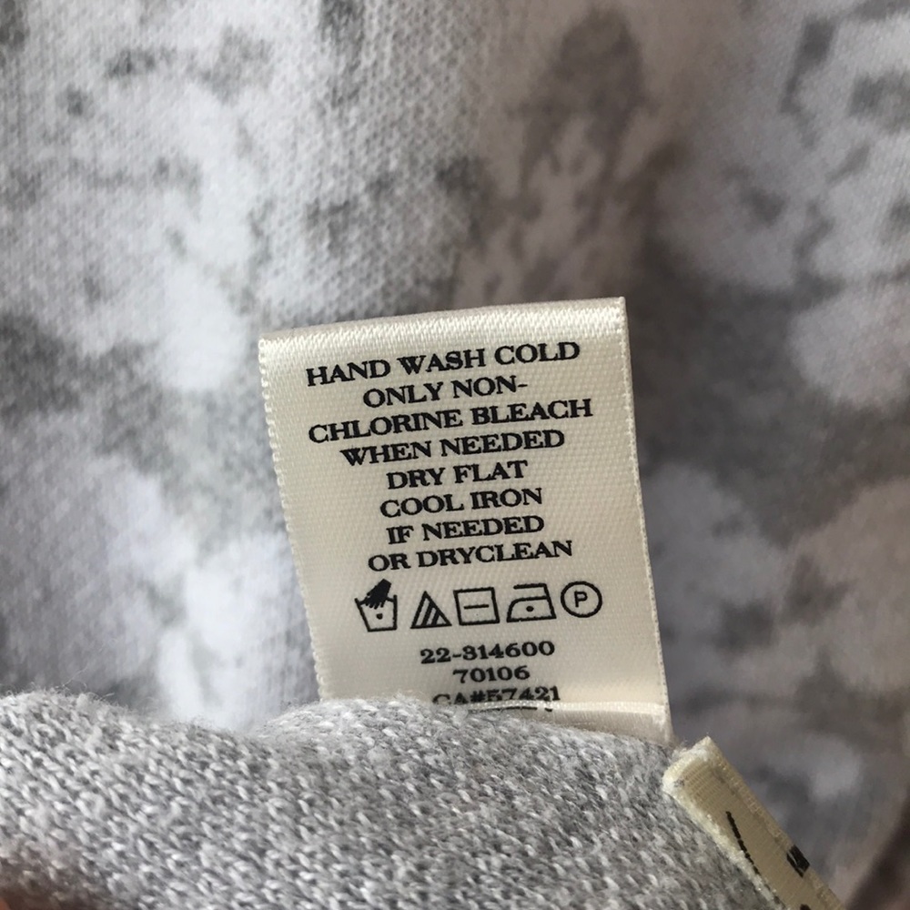 Ann Taylor gray and white long sleeve - Picture 6 of 7